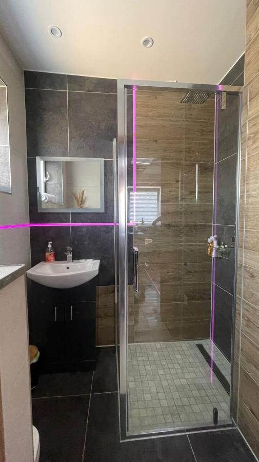 #4 Tgha Luxury One Bedroom Apartment In Άθλον Εξωτερικό φωτογραφία