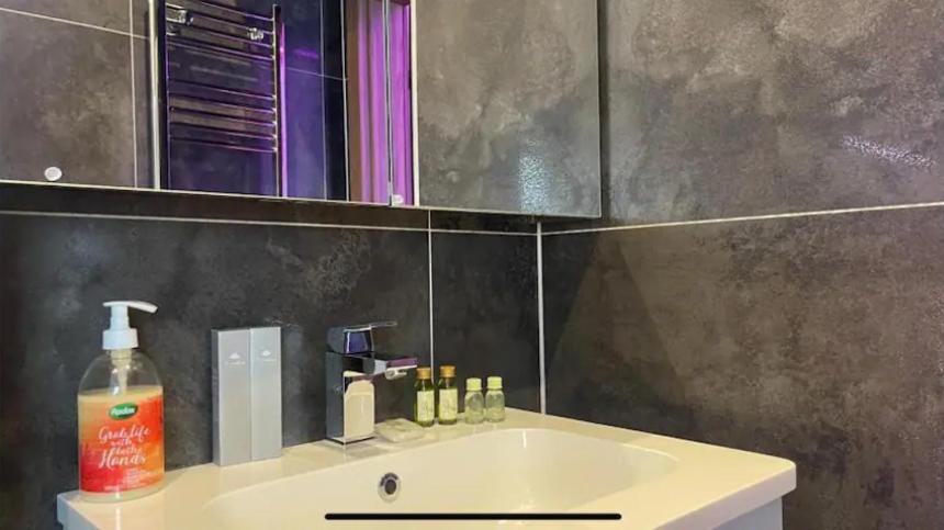 #4 Tgha Luxury One Bedroom Apartment In Άθλον Εξωτερικό φωτογραφία